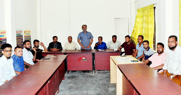 সভায় বক্তব্য রাখছেন রফিকুল ইসলাম জুবায়ের